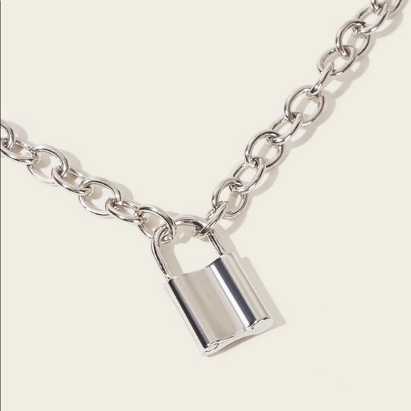 Lock Decor Chain Necklace - Picture 3 of 3